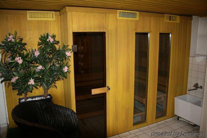 Hotel Invite